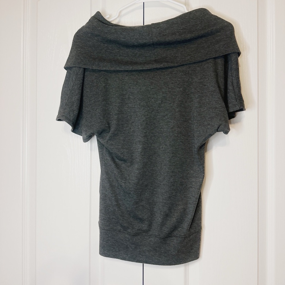 Converse One Star Cowl Neck Short Sleeve Pullover Top Gray Size XS - Picture 2 of 10